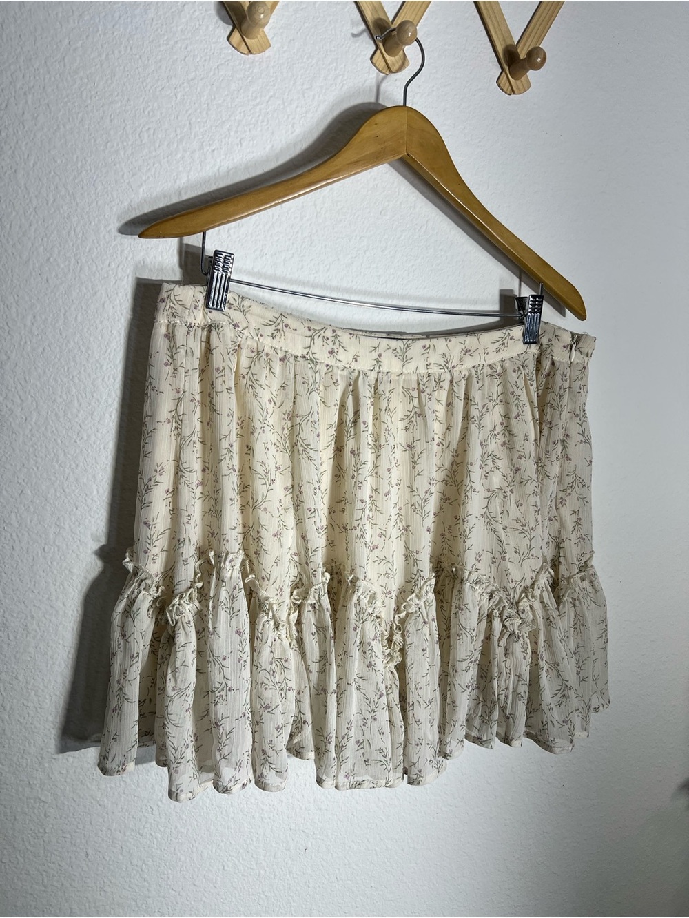 LULUS • Whimsical Attitude Ivory Floral Ruffled Mini Skirt